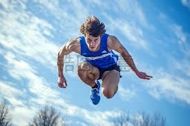 巴黎球王！连场戴帽+连场双响 8连击狂轰15球 今年足坛第一人